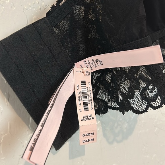 VICTORIA'S SECRET - Picture 4 of 7